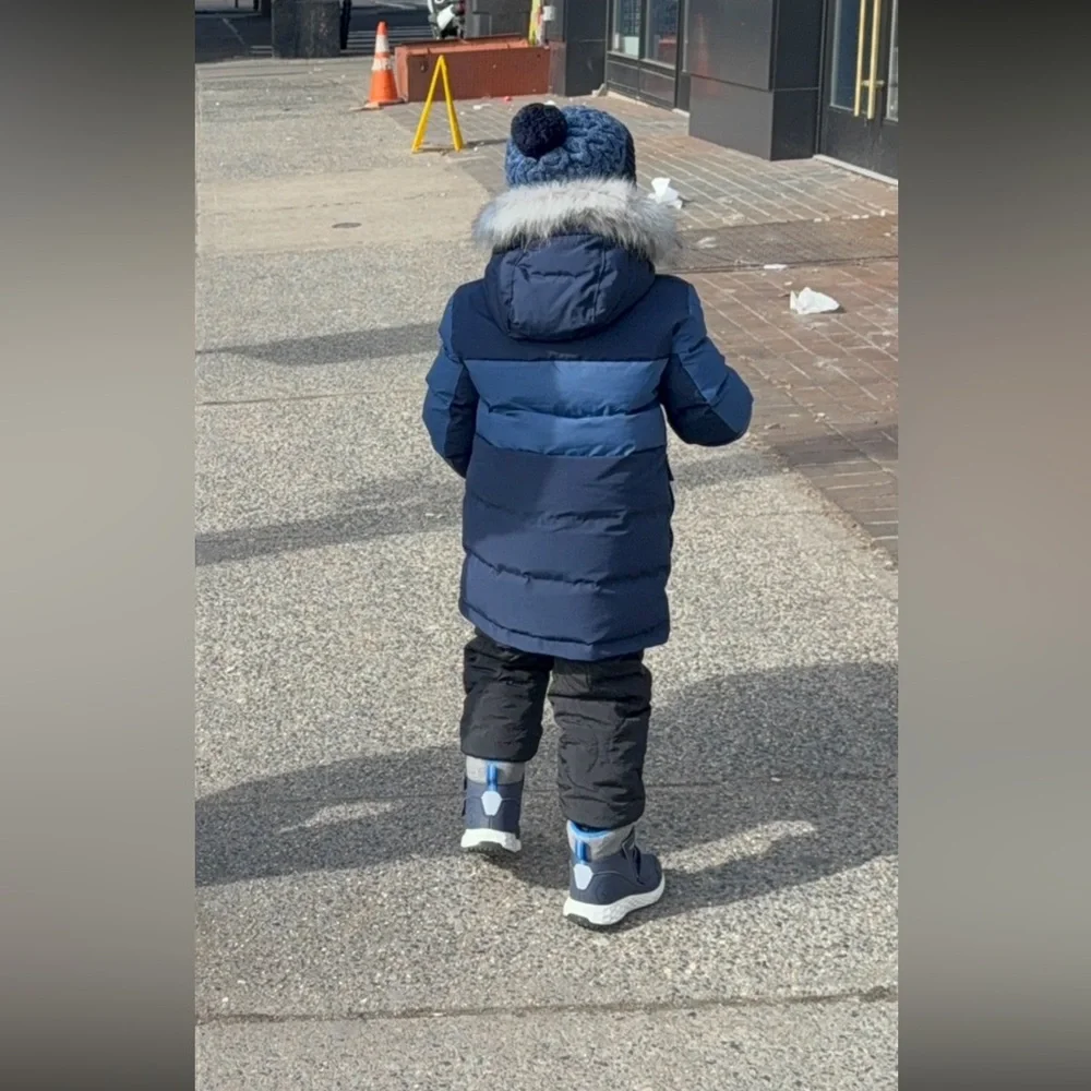 Columbia Boys’ Marquam Peak Fusion™ II Parka Like NEW! XXS (4-5 years) - Picture 8 of 17